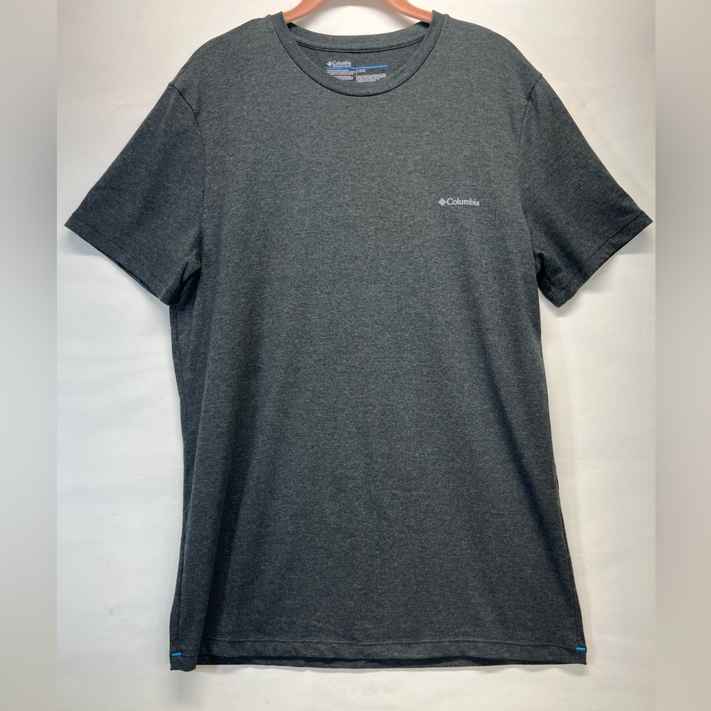 Columbia Short Sleeve Tee Cotton Blend W/Blue thread accents SZ L Dark Gray